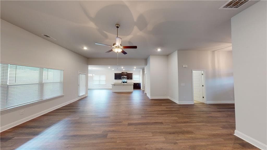 4 bedroom, 3 bathroom, 2,421 sq ft single family residence for sale at 1024 Holliday Passs, Griffin, GA 30223 — photo 8