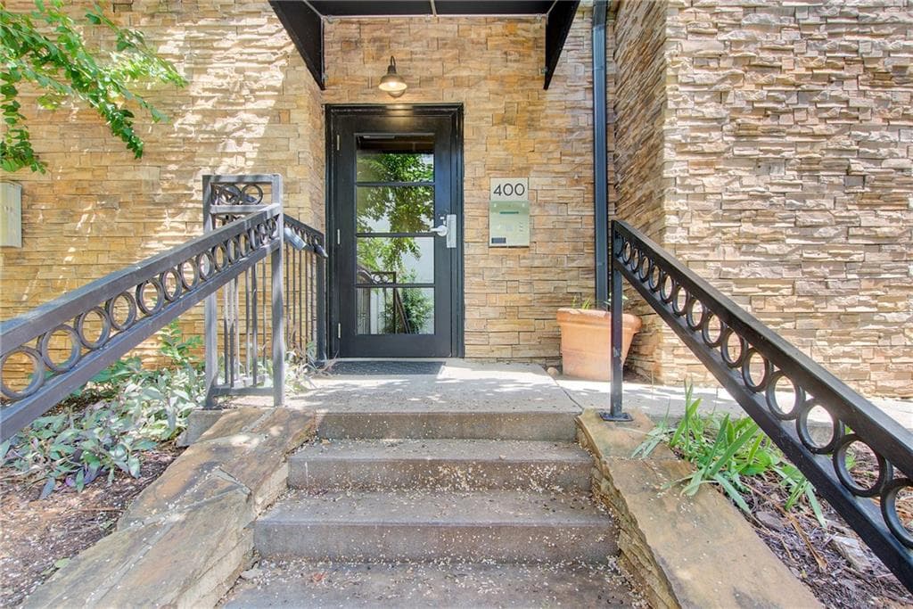 2 bedroom, 2 bathroom, 1,137 sq ft condominium for sale at 2230 Cheshire Bridge Road 416, Atlanta, GA 30324