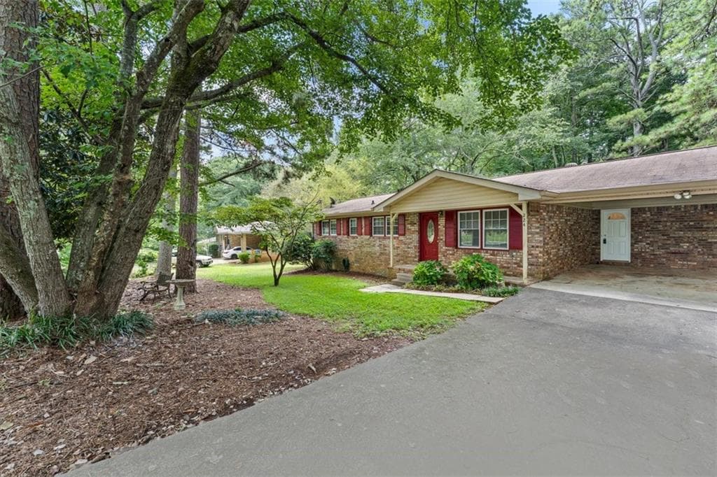 3 bedroom, 2 bathroom, 1,220 sq ft single family residence under contract at 224 Spanish Trails Way, Dallas, GA 30157 — photo 2
