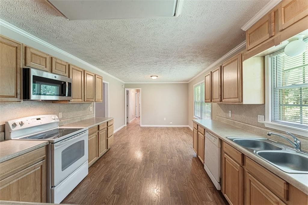 3 bedroom, 2 bathroom, 1,220 sq ft single family residence under contract at 224 Spanish Trails Way, Dallas, GA 30157 — photo 7