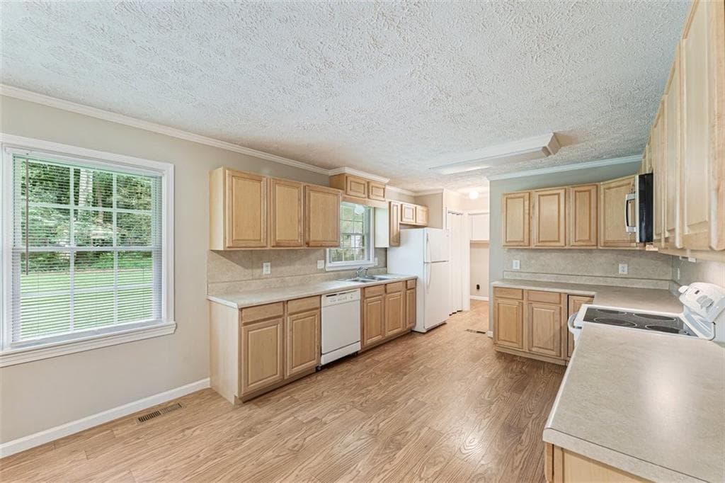 3 bedroom, 2 bathroom, 1,220 sq ft single family residence under contract at 224 Spanish Trails Way, Dallas, GA 30157 — photo 9