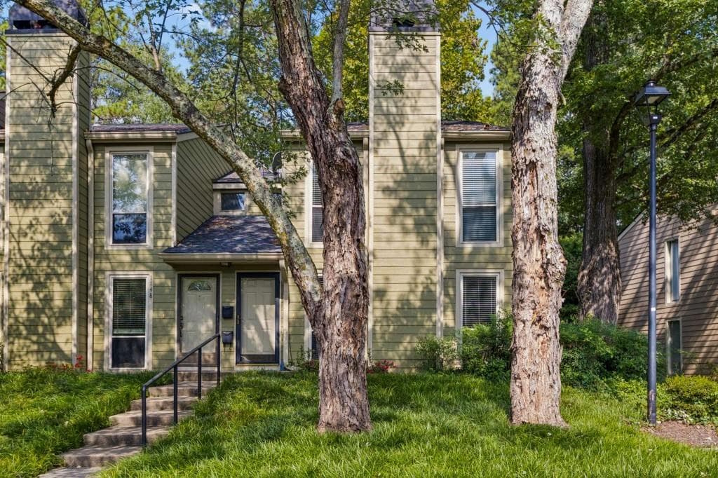 2 bedroom, 3 bathroom, 1,538 sq ft townhouse under contract at 1147 Riverbend Club Drive, Atlanta, GA 30339