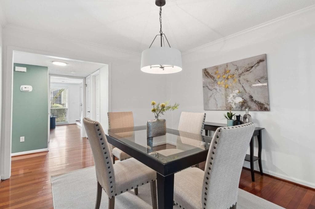 2 bedroom, 3 bathroom, 1,538 sq ft townhouse under contract at 1147 Riverbend Club Drive, Atlanta, GA 30339 — photo 8