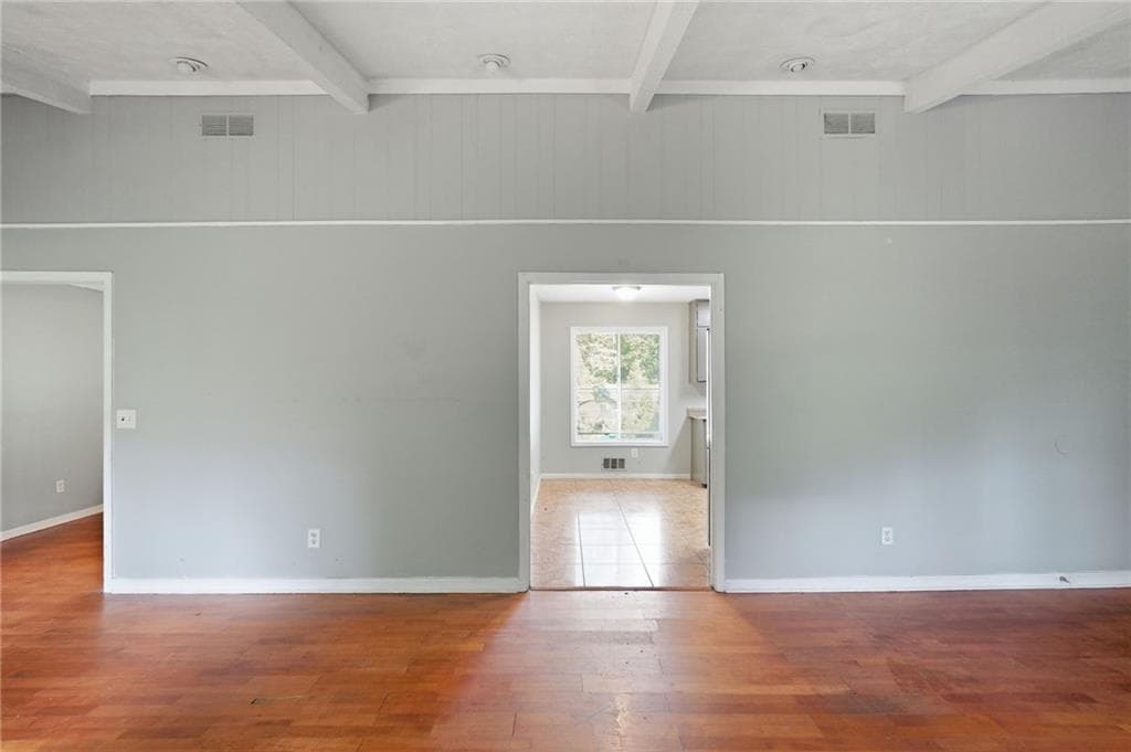 3 bedroom, 2 bathroom, 1,655 sq ft single family residence for sale at 473 Raven Springs Trail, Stone Mountain, GA 30087 — photo 4