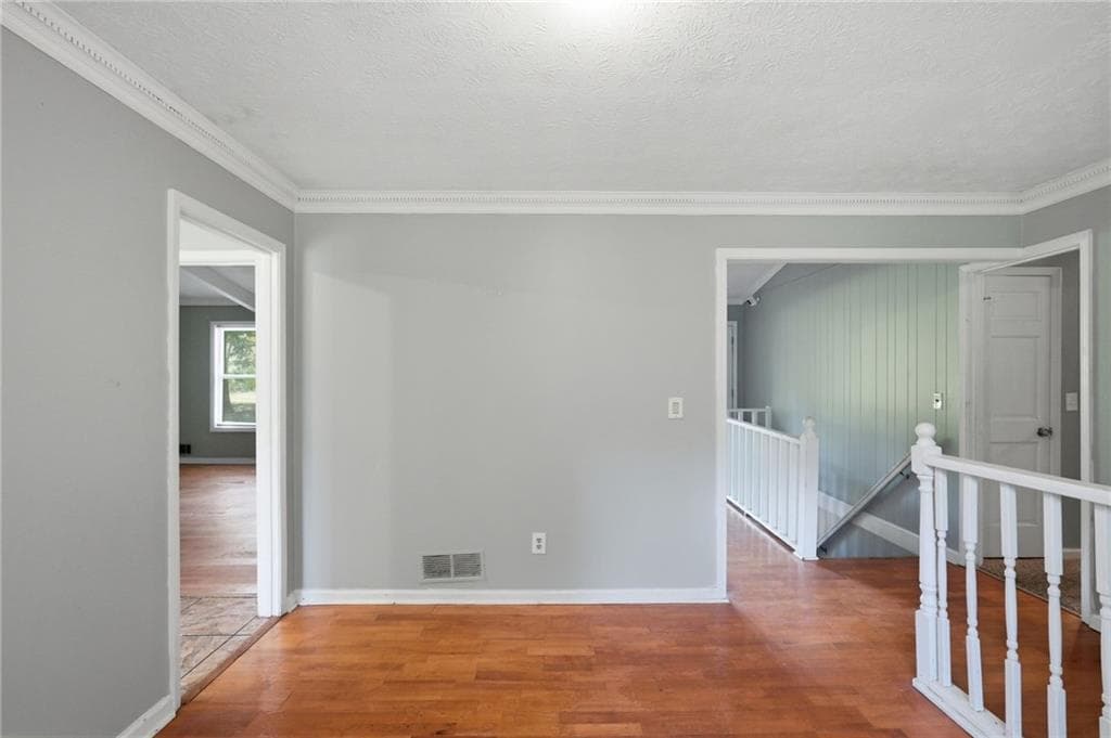 3 bedroom, 2 bathroom, 1,655 sq ft single family residence for sale at 473 Raven Springs Trail, Stone Mountain, GA 30087 — photo 5