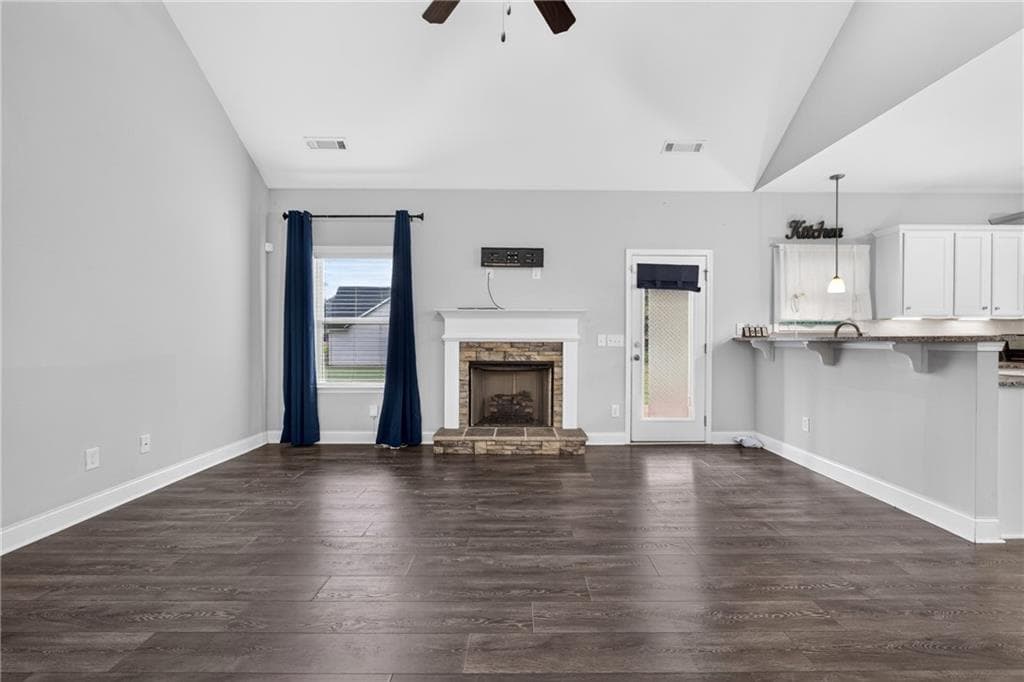 4 bedroom, 3 bathroom, 2,619 sq ft single family residence for sale at 328 Smallwood Lane, Douglasville, GA 30134 — photo 8