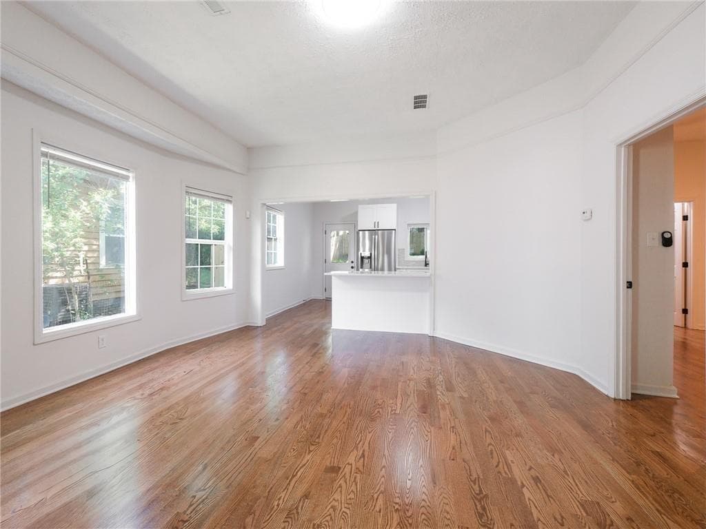 2 bedroom, 3 bathroom, 1,489 sq ft single family residence for sale at 1402 Graham Street, Atlanta, GA 30310 — photo 9