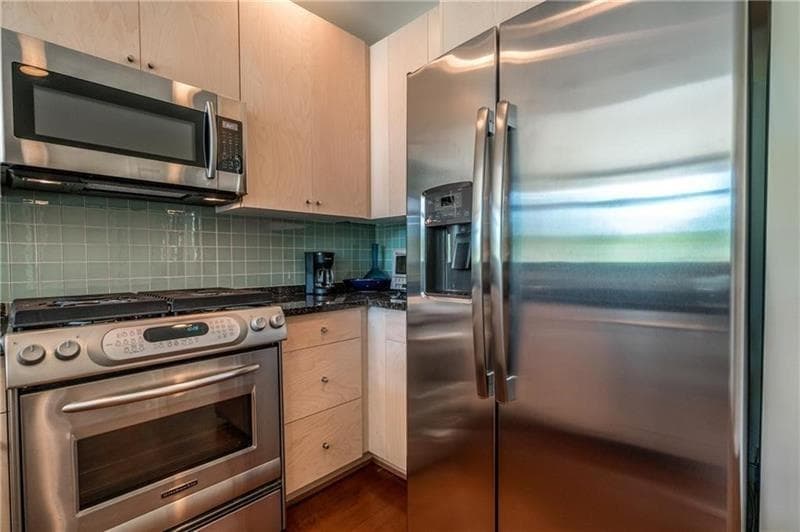 1 bedroom, 1 bathroom, 650 sq ft condominium for rent at 905 Juniper Street 401, Atlanta, GA 30309 for $2,300 a month — photo 6