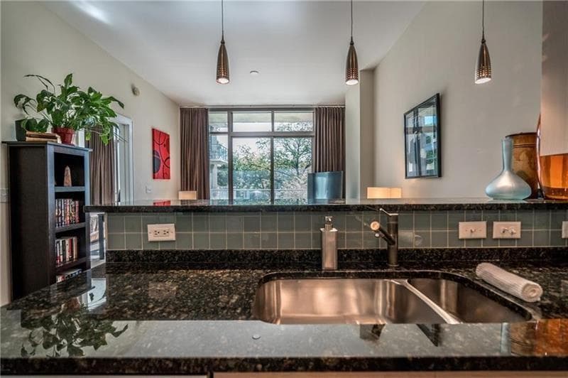 1 bedroom, 1 bathroom, 650 sq ft condominium for rent at 905 Juniper Street 401, Atlanta, GA 30309 for $2,300 a month — photo 10