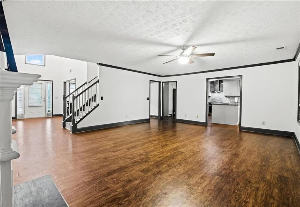 5 bedroom, 4 bathroom, 3,831 sq ft single family residence for sale at 10208 Hemlock Way, Jonesboro, GA 30238 — photo 3