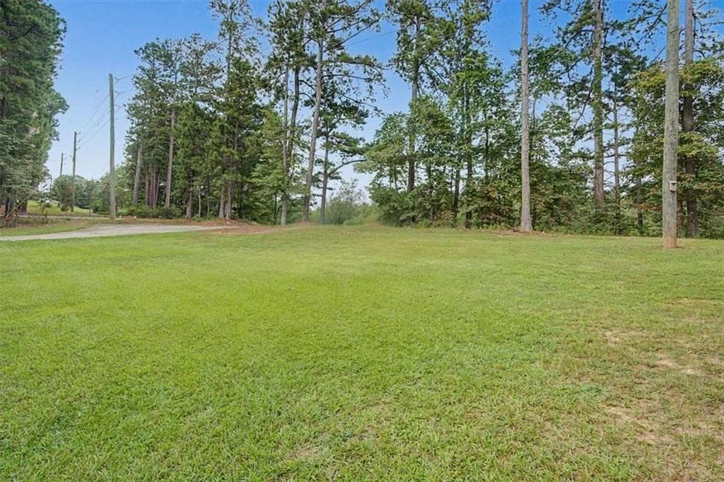 3 bedroom, 3 bathroom, 2,456 sq ft single family residence for sale at 576 Cross Plains Road, Carrollton, GA 30116 — photo 7