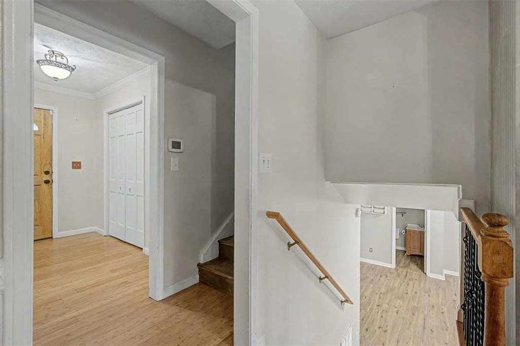 3 bedroom, 3 bathroom, 2,456 sq ft single family residence for sale at 576 Cross Plains Road, Carrollton, GA 30116 — photo 9