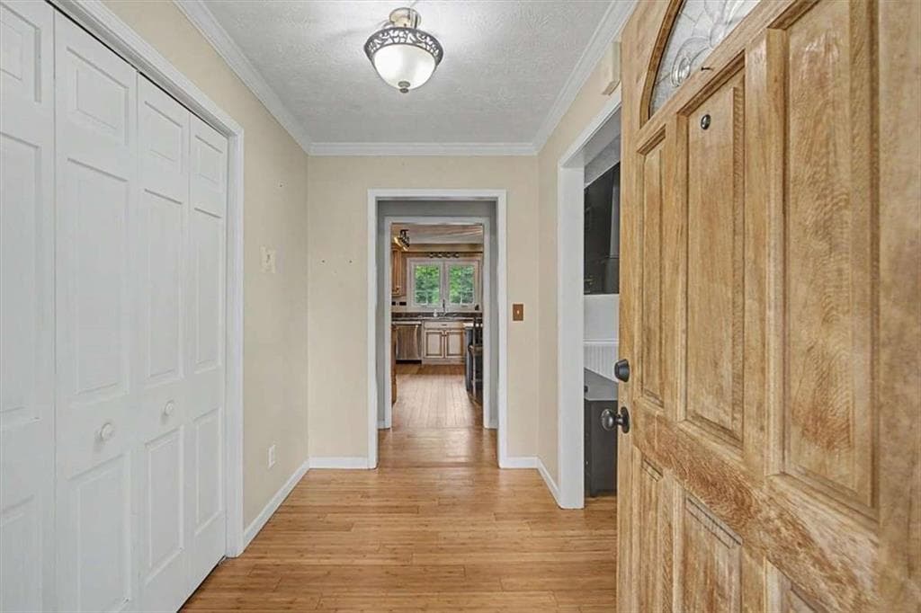 3 bedroom, 3 bathroom, 2,456 sq ft single family residence for sale at 576 Cross Plains Road, Carrollton, GA 30116 — photo 10