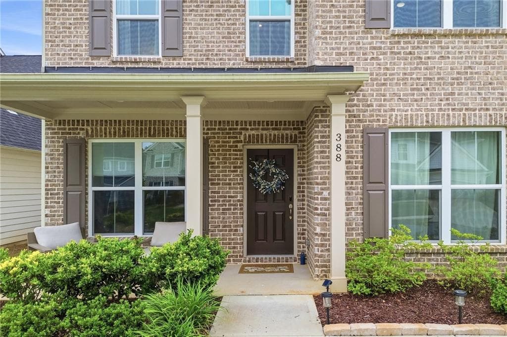 5 bedroom, 4 bathroom, 3,295 sq ft single family residence for sale at 388 Riverclub Road, Acworth, GA 30101 — photo 2