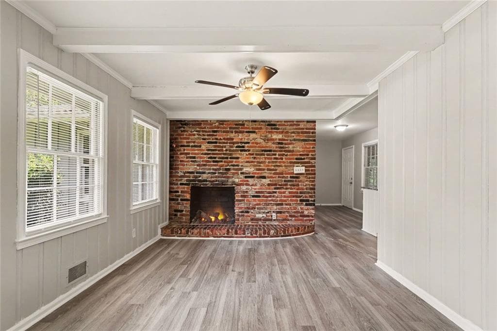 4 bedroom, 2 bathroom, 2,368 sq ft single family residence under contract at 4295 Autumn Hill Drive, Stone Mountain, GA 30083 — photo 6