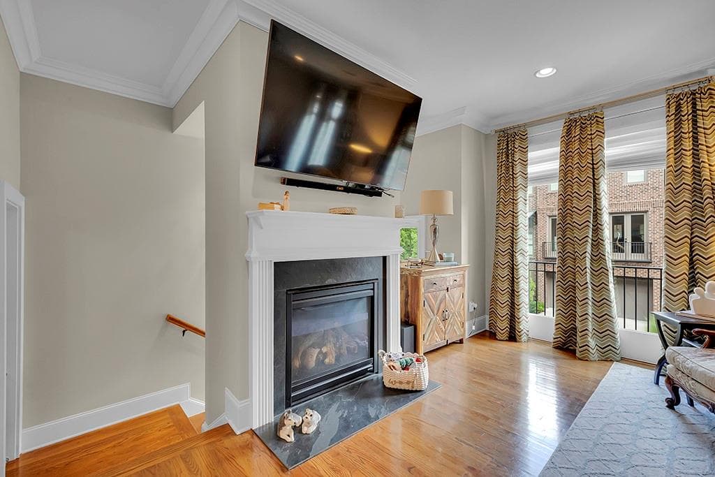 4 bedroom, 4 bathroom, 2,604 sq ft townhouse for sale at 440 Canton Walk, Roswell, GA 30075 — photo 6
