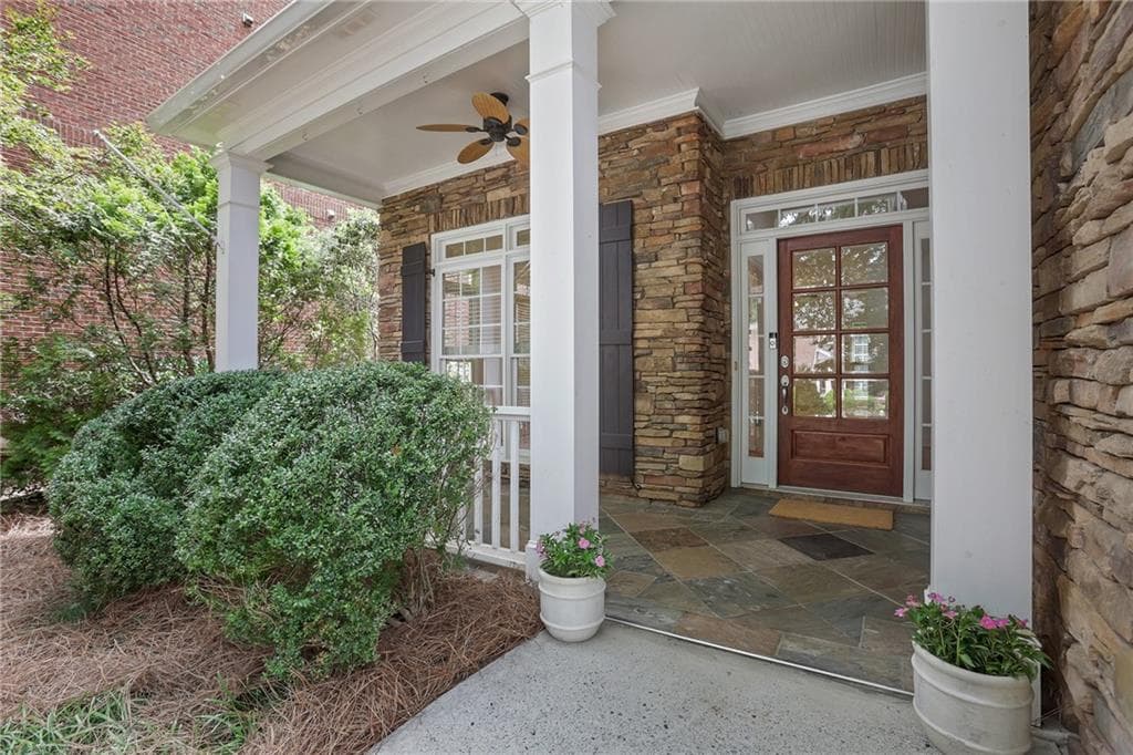 4 bedroom, 3 bathroom, 2,508 sq ft single family residence under contract at 495 Wilfawn Way, Avondale Estates, GA 30002 — photo 2