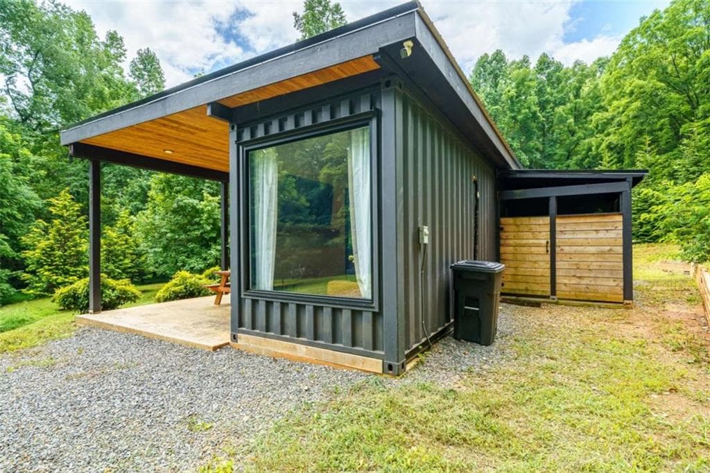 1 bedroom, 1 bathroom, 540 sq ft single family residence under contract at 1824 Colwell Road, Blue Ridge, GA 30513 — photo 6