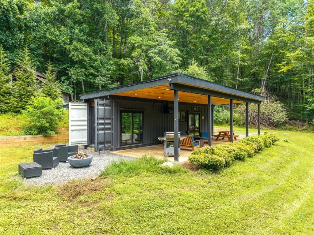 1 bedroom, 1 bathroom, 540 sq ft single family residence under contract at 1824 Colwell Road, Blue Ridge, GA 30513 — photo 7