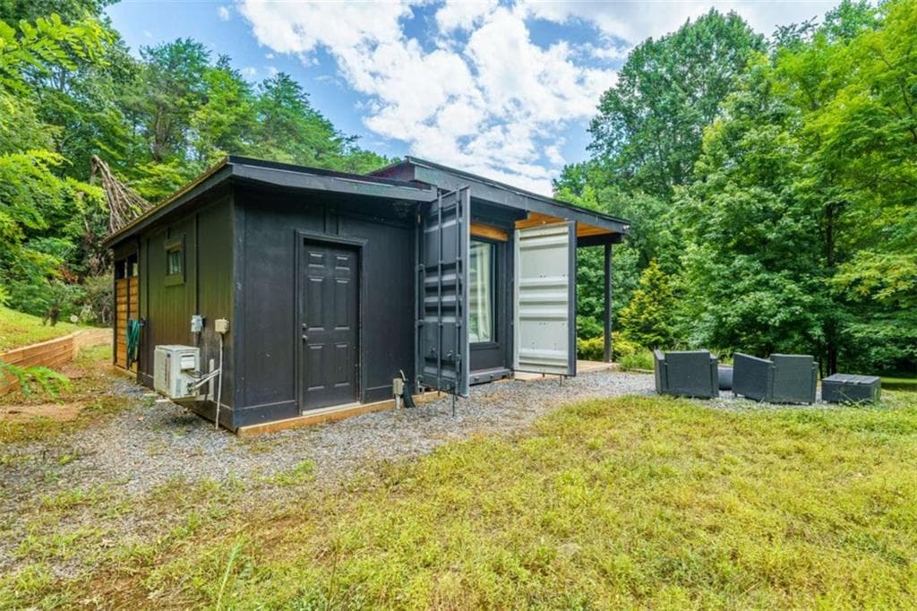 1 bedroom, 1 bathroom, 540 sq ft single family residence under contract at 1824 Colwell Road, Blue Ridge, GA 30513 — photo 10
