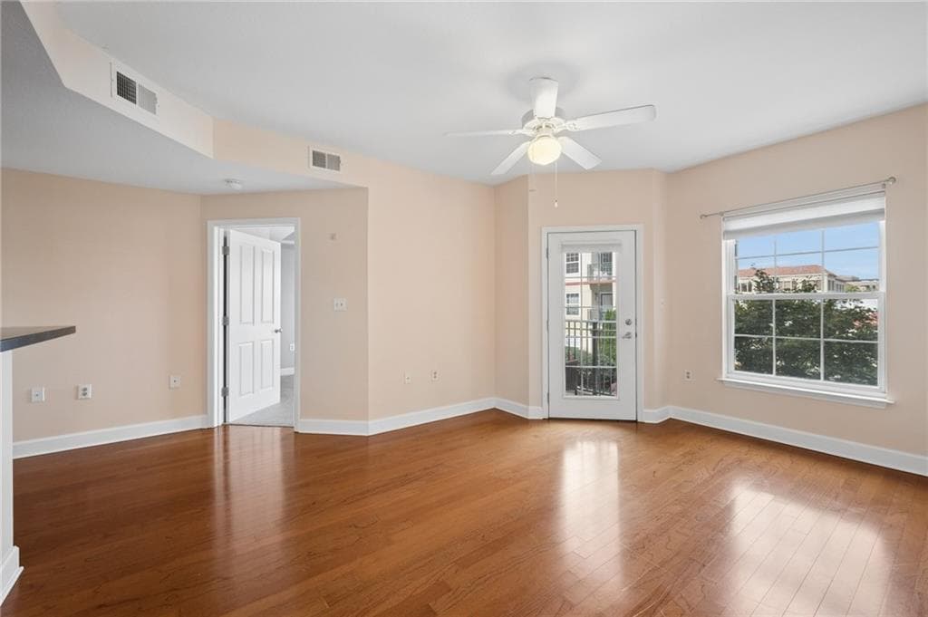 1 bedroom, 1 bathroom, 886 sq ft condominium for rent at 230 E Ponce De Leon Avenue 221, Decatur, GA 30030 for $2,000 a month — photo 8