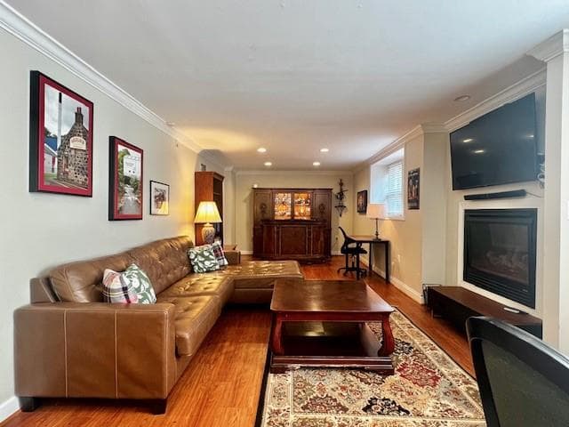 2 bedroom, 1 bathroom, 1,350 sq ft duplex for rent at 544 E Ponce De Leon Avenue Terrace Unit, Decatur, GA 30030 for $1,945 a month — photo 3