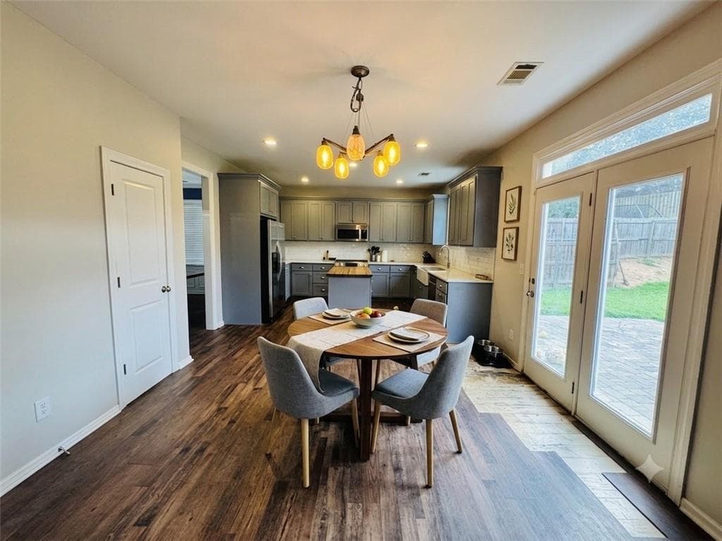 4 bedroom, 3 bathroom, 2,974 sq ft single family residence for sale at 4325 Sundance Circle, Cumming, GA 30028 — photo 8
