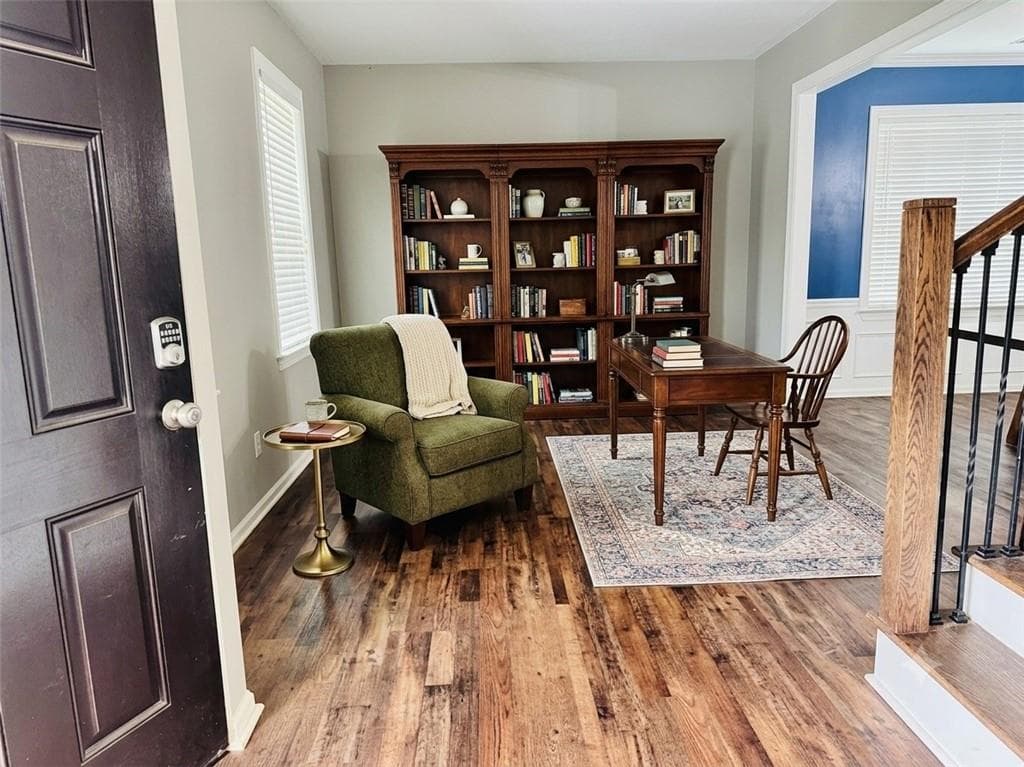 4 bedroom, 3 bathroom, 2,974 sq ft single family residence for sale at 4325 Sundance Circle, Cumming, GA 30028 — photo 4