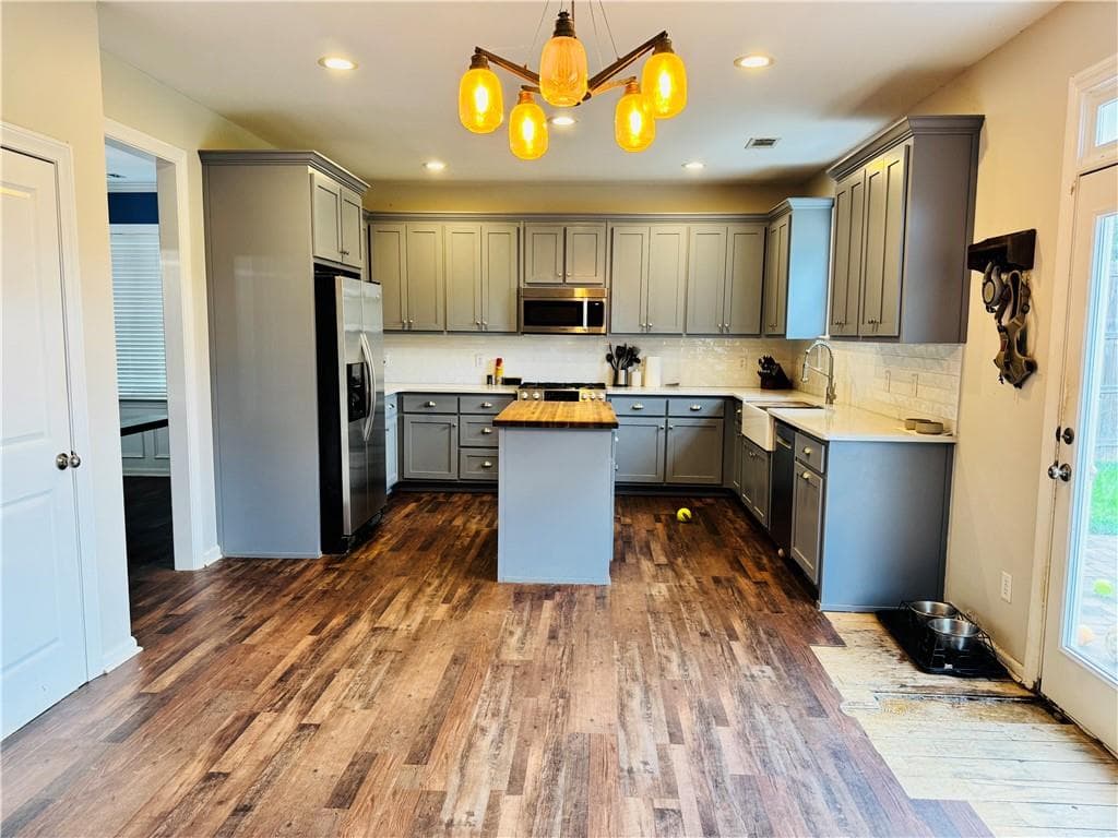 4 bedroom, 3 bathroom, 2,974 sq ft single family residence for sale at 4325 Sundance Circle, Cumming, GA 30028 — photo 9
