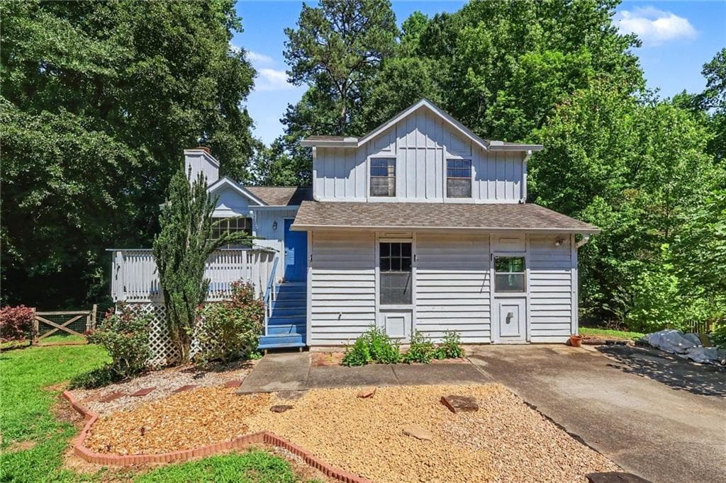 4 bedroom, 2 bathroom, 2,099 sq ft single family residence for sale at 655 Harvard Drive, Lilburn, GA 30047