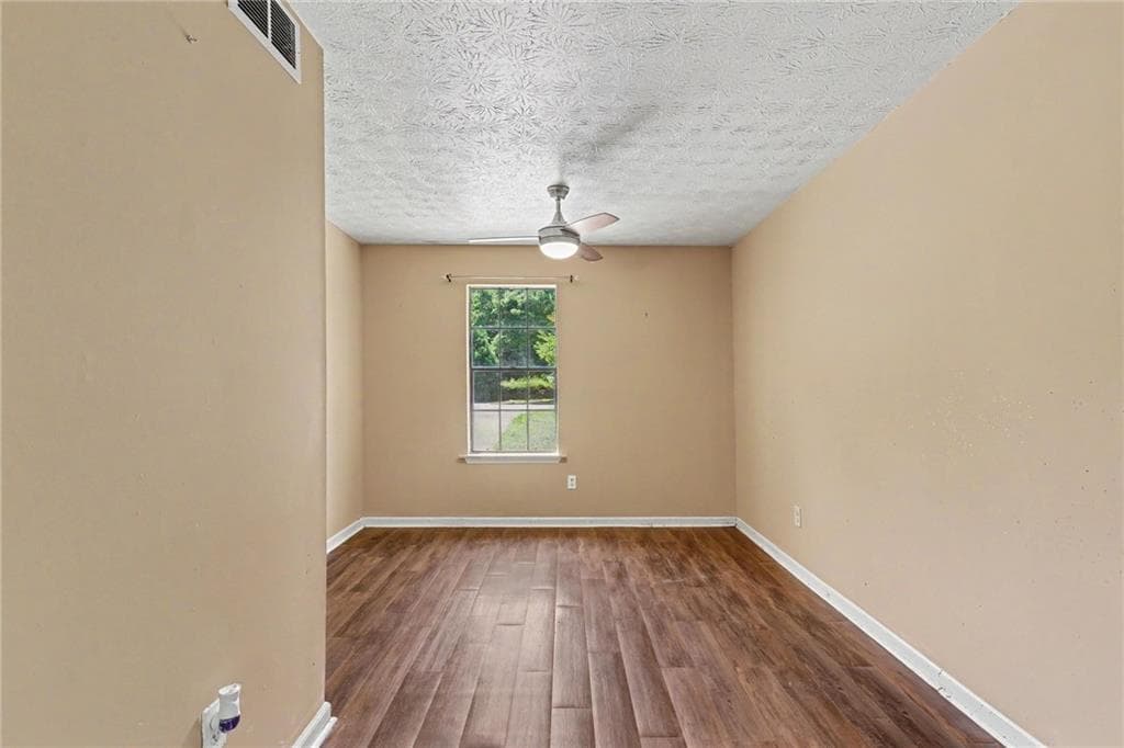 4 bedroom, 2 bathroom, 2,099 sq ft single family residence for sale at 655 Harvard Drive, Lilburn, GA 30047 — photo 6