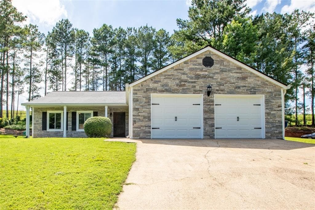 3 bedroom, 2 bathroom, 1,764 sq ft single family residence under contract at 908 River Rock Drive, Woodstock, GA 30188 — photo 4