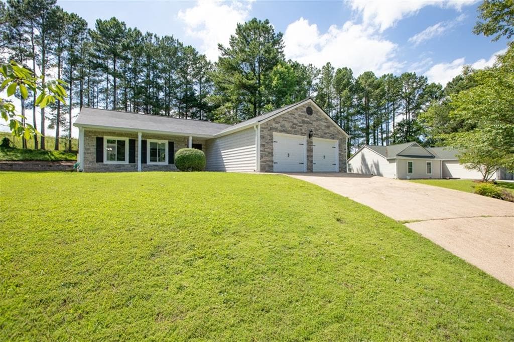 3 bedroom, 2 bathroom, 1,764 sq ft single family residence under contract at 908 River Rock Drive, Woodstock, GA 30188 — photo 6