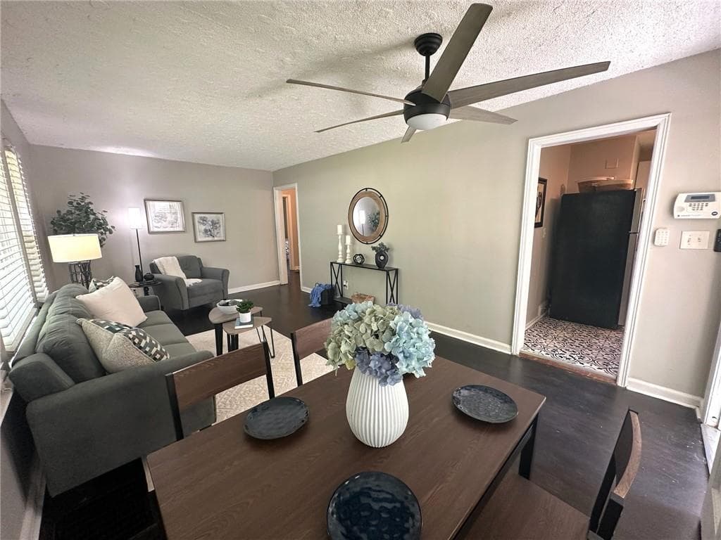 3 bedroom, 2 bathroom, 976 sq ft single family residence for rent at 1900 Meadow Lane 1900, Decatur, GA 30032 for $1,665 a month — photo 3