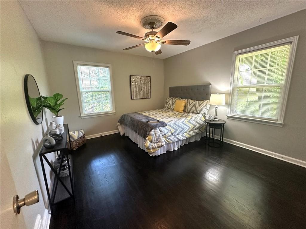 3 bedroom, 2 bathroom, 976 sq ft single family residence for rent at 1900 Meadow Lane 1900, Decatur, GA 30032 for $1,665 a month — photo 6