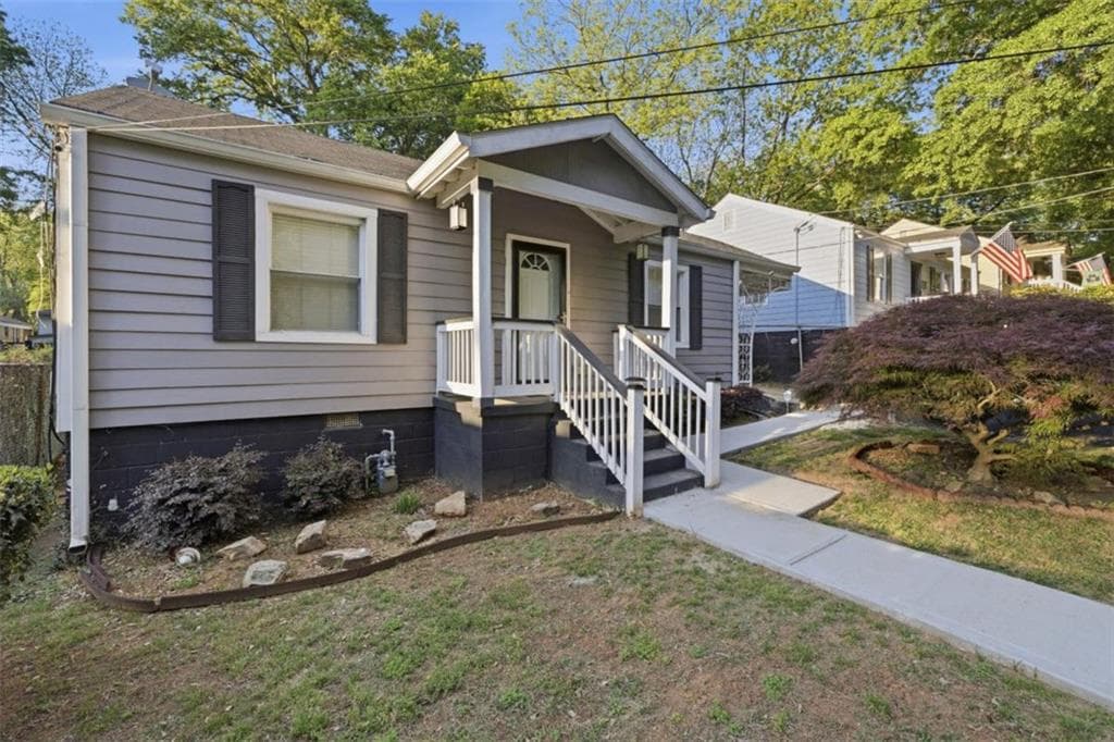 4 bedroom, 3 bathroom, 1,024 sq ft single family residence for sale at 486 Mead Street, Atlanta, GA 30315 — photo 2