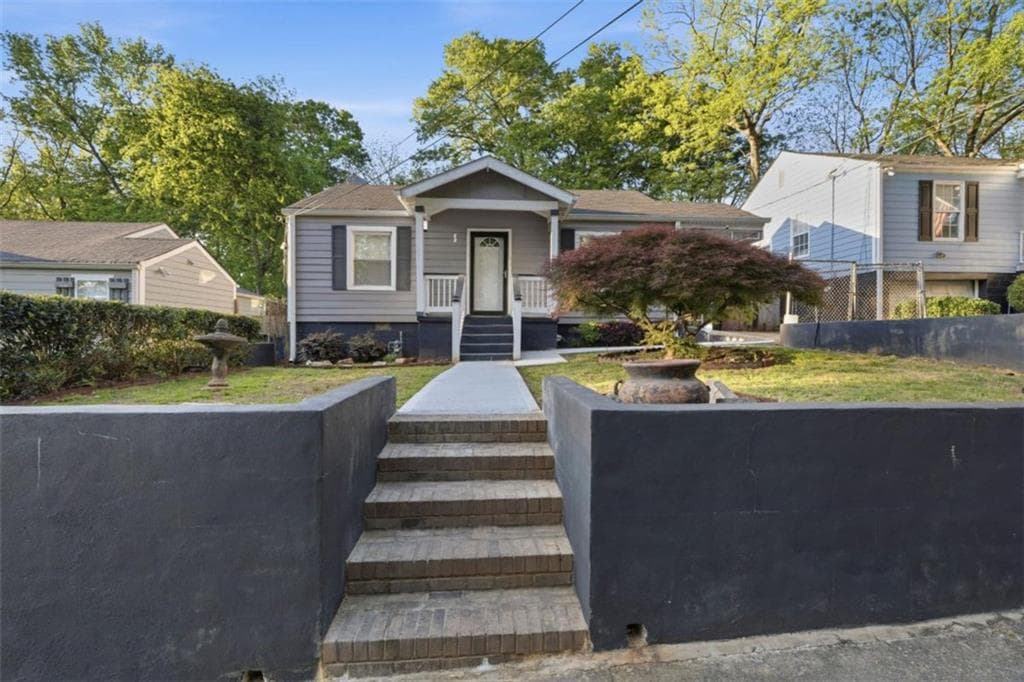 4 bedroom, 3 bathroom, 1,024 sq ft single family residence for sale at 486 Mead Street, Atlanta, GA 30315 — photo 3