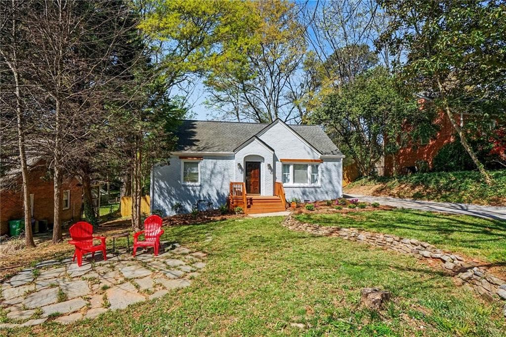 4 bedroom, 2 bathroom, 1,450 sq ft single family residence for rent at 1201 Walker Drive, Decatur, GA 30030 for $2,500 a month — photo 1 of 38