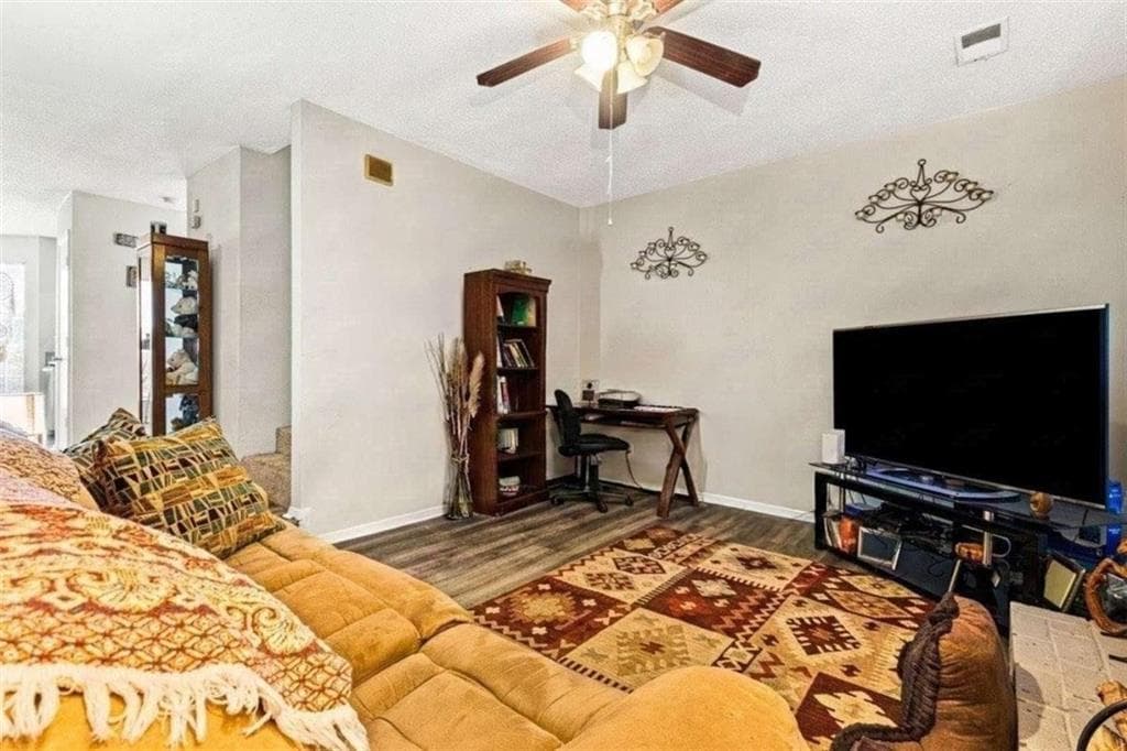 2 bedroom, 3 bathroom, 1,396 sq ft condominium for sale at 128 Belmonte Drive, Atlanta, GA 30311 — photo 3