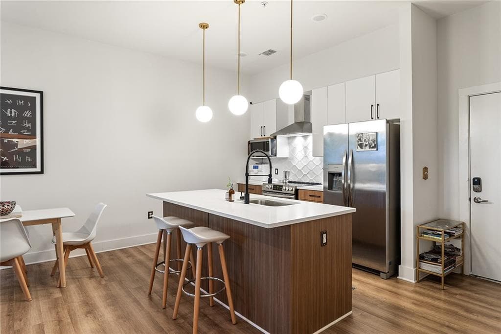 1 bedroom, 1 bathroom, 805 sq ft condominium for sale at 112 Rogers Street 204, Atlanta, GA 30317 — photo 9