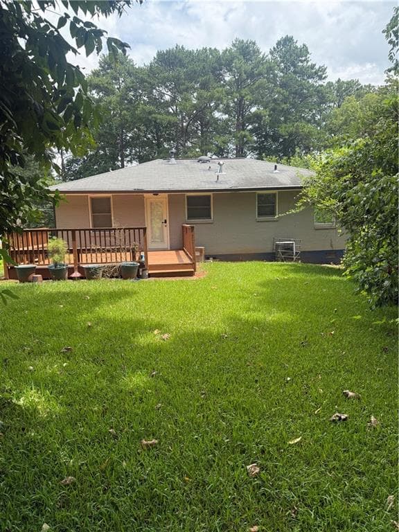 3 bedroom, 1 bathroom, 1,142 sq ft single family residence for sale at 1973 W Lakeside Drive, Decatur, GA 30032 — photo 2