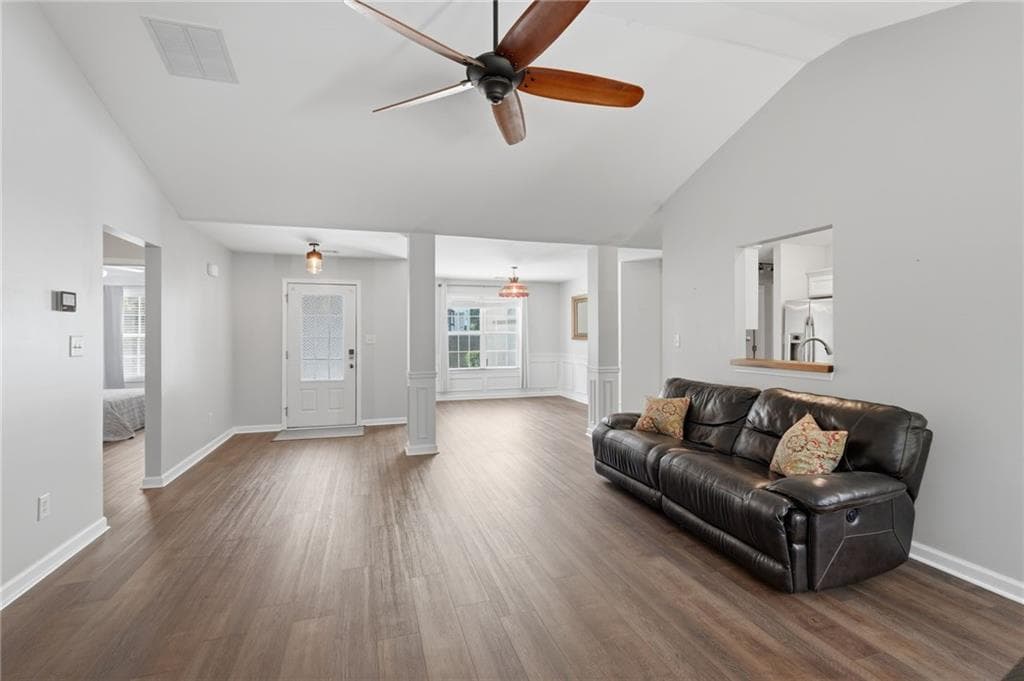 3 bedroom, 2 bathroom, 1,425 sq ft single family residence for sale at 3522 Cameron Drive, Gainesville, GA 30506 — photo 8