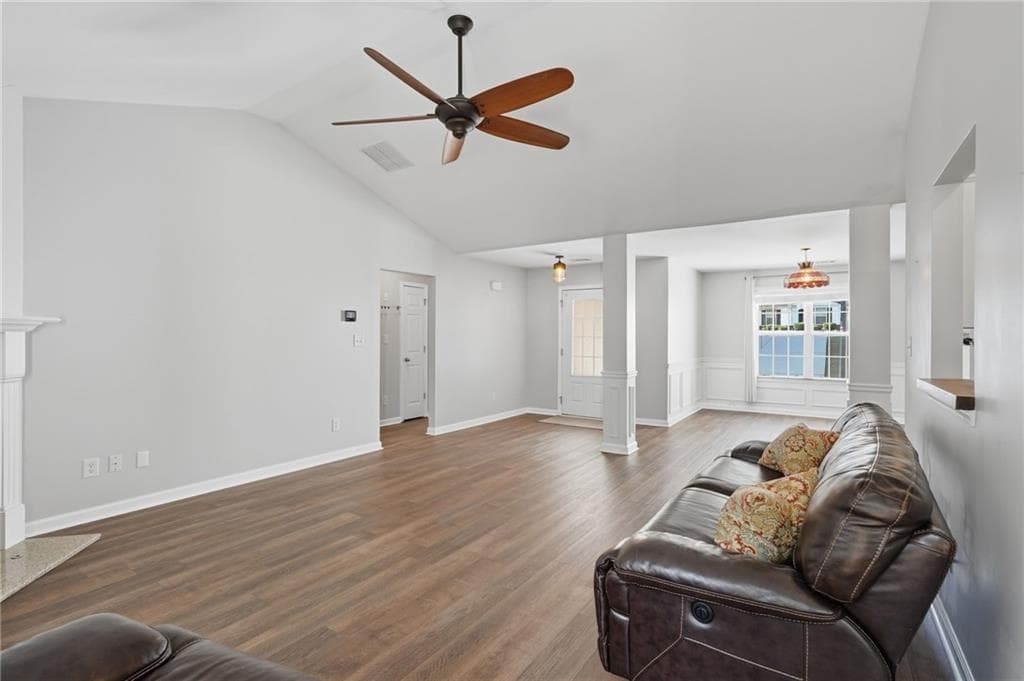 3 bedroom, 2 bathroom, 1,425 sq ft single family residence for sale at 3522 Cameron Drive, Gainesville, GA 30506 — photo 9