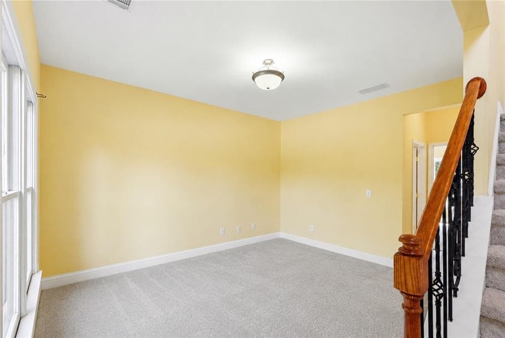 5 bedroom, 3 bathroom, 2,677 sq ft single family residence under contract at 3420 Bulloch Lake Road, Loganville, GA 30052 — photo 5