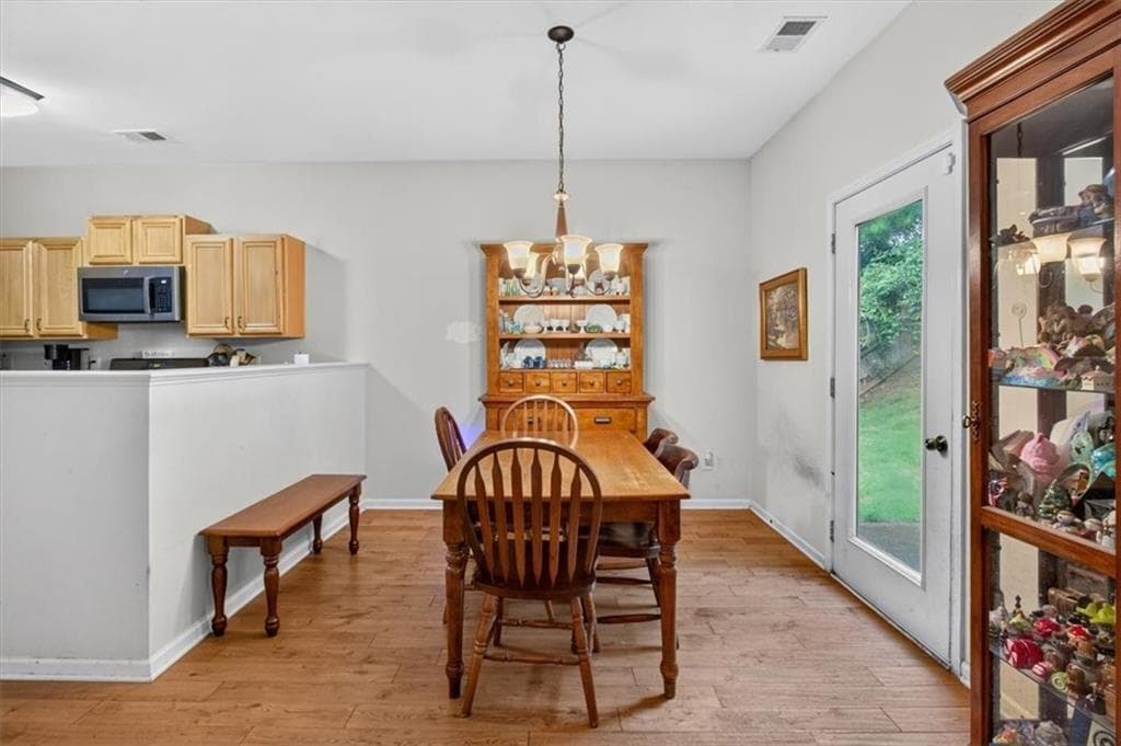 3 bedroom, 3 bathroom, 1,770 sq ft single family residence for sale at 257 Bethany Manor Court, Ball Ground, GA 30107 — photo 8