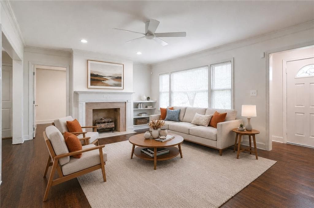 3 bedroom, 2 bathroom, 1,350 sq ft single family residence for sale at 1652 Brewer Boulevard, Atlanta, GA 30310 — photo 4