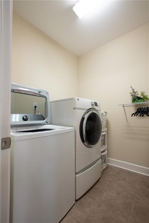 2 bedroom, 2 bathroom, 1,923 sq ft single family residence for sale at 3688 Majestic Oak Drive, Gainesville, GA 30504 — photo 10