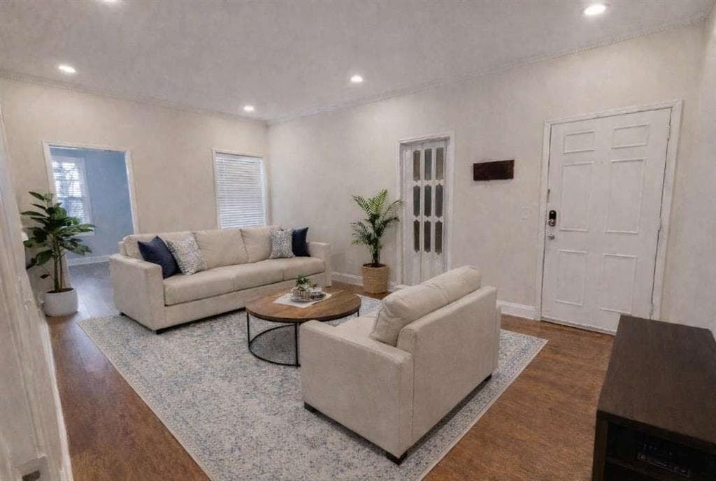 2 bedroom, 1 bathroom, 999 sq ft condominium for sale at 1230 Piedmont Avenue 404, Atlanta, GA 30309 — photo 8