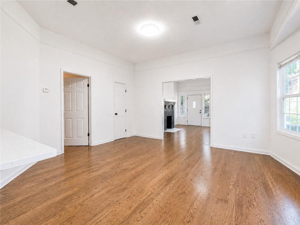 2 bedroom, 3 bathroom, 1,489 sq ft single family residence for sale at 1402 Graham Street, Atlanta, GA 30310 — photo 10