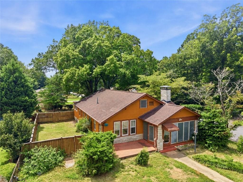 4 bedroom, 2 bathroom, 2,189 sq ft single family residence for sale at 1012 SW Birch Street, Atlanta, GA 30310